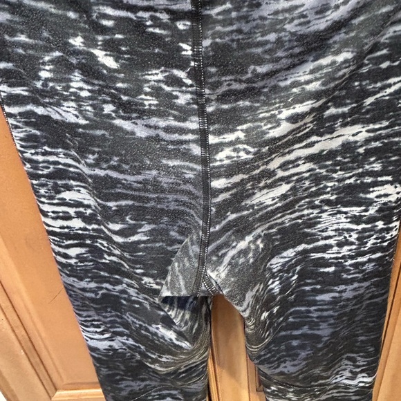 Nike Pro Black White Patterned Jacket & Leggings Set Size M - Picture 9 of 9